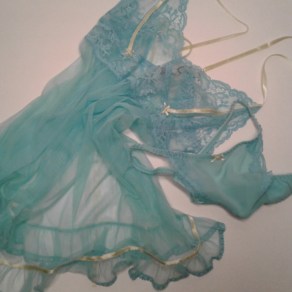 Victoria's Secret lingerie set NWT